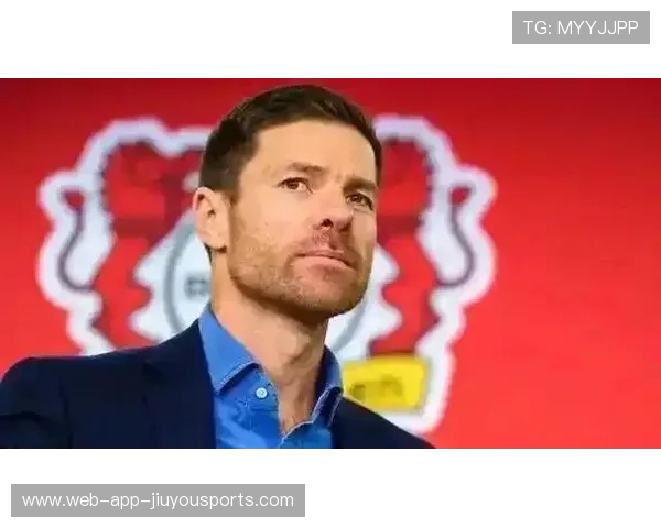 阿隆索是否需要更强的中场屏障来保护后防？