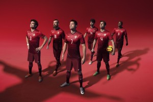 九游博彩-800自决赛场上 梅尔滕斯技战术兼备，梅尔滕斯 网球